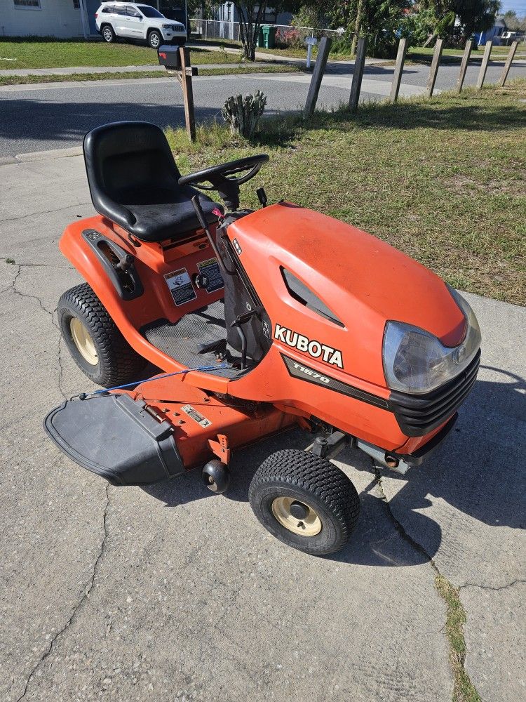 50"  Kubota T1670 Riding Tractor Mower