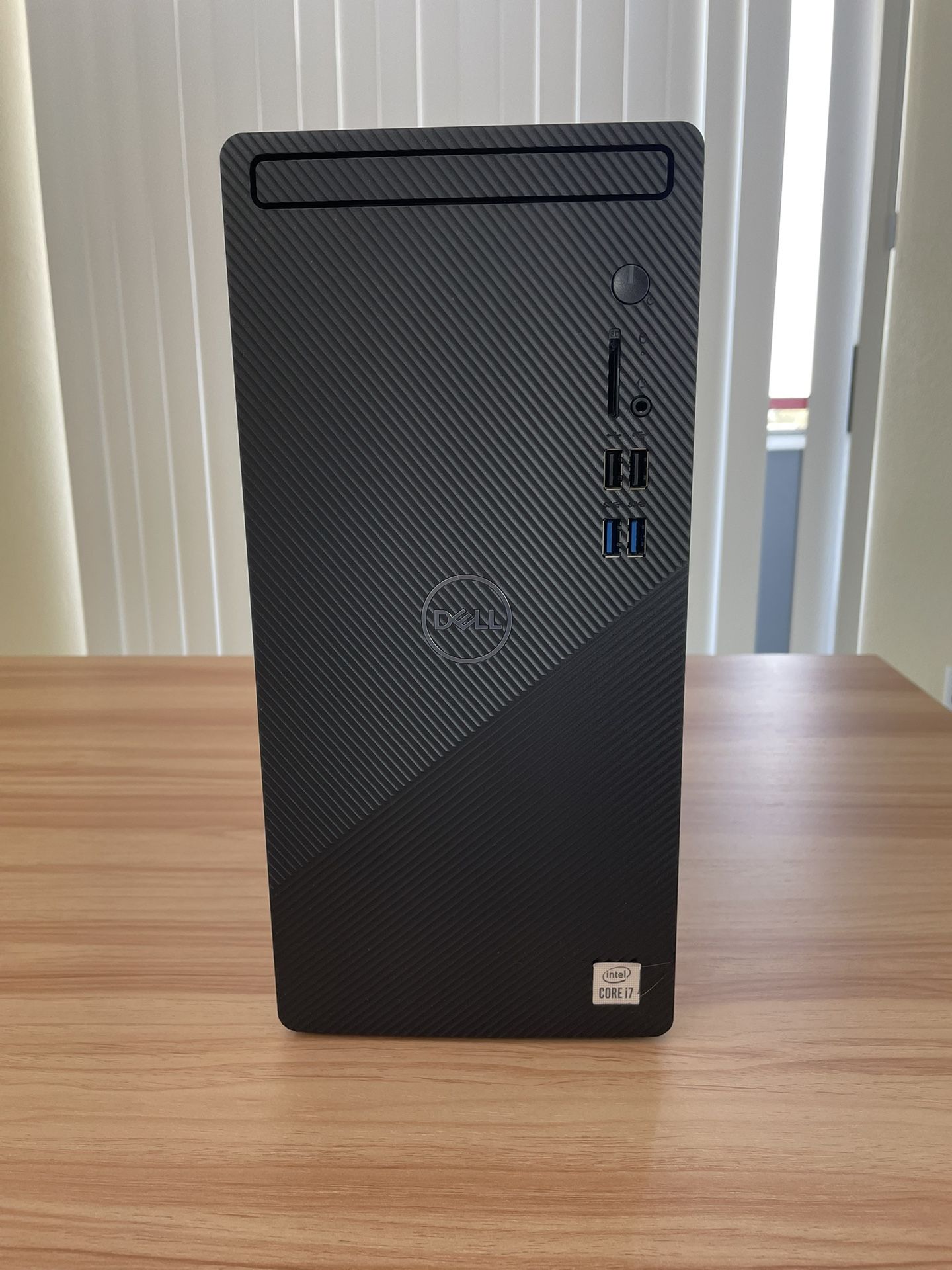 Dell Inspiron 3880 Intel Core i7 500gb