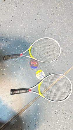 Tennis racket