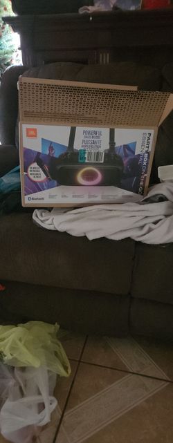 New jbl party on the go Bluetooth speaker