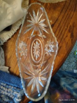 Vintage  anchor Hocking clear crystal glass serving dish