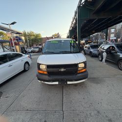 2013 Chevrolet Express 1500 Cargo 