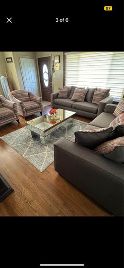Beautiful matching living room set for sale!