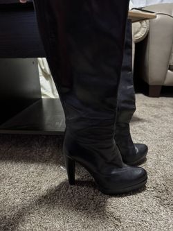 stuart wiezman boot heel