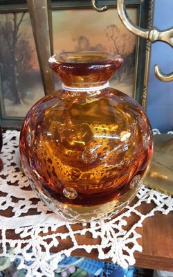 Bud Art Glass Burnt Amber Vase- Located in Shelton