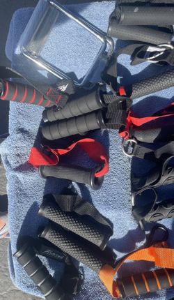 Gym Gear - Handles For That Tough Workout… Various Styles / Brands … Alll New / Like New Lo