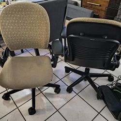 2 Sillas Por $50 (Steelcase)