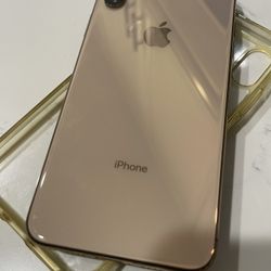 IPHONE 8 PLUS -  MINT CONDITION- iCloud Lock - For Parts Only