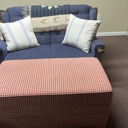 Ottoman Red And White Checks With Wheels And Storage 