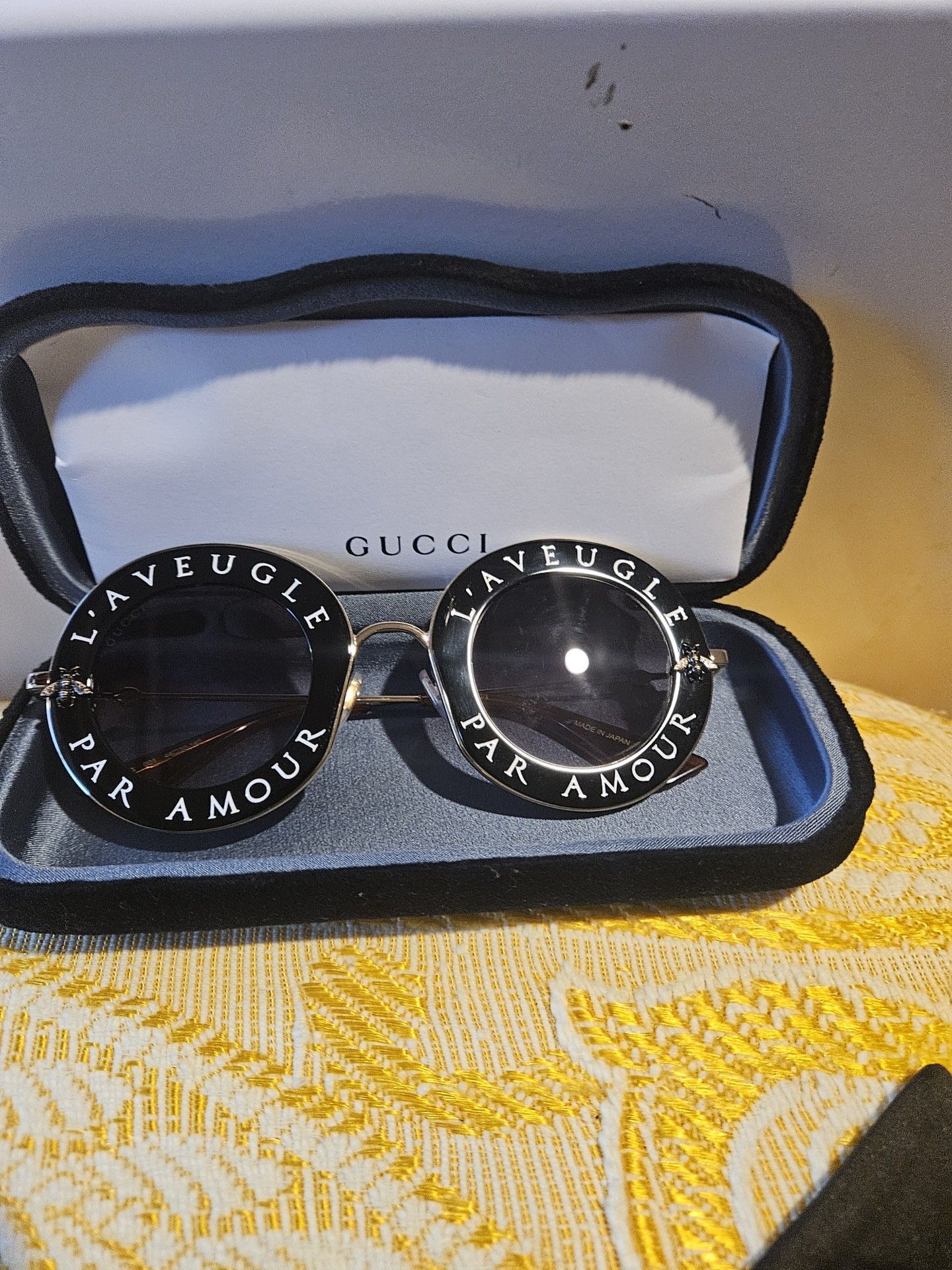 GUCCI SUNGLASSES 