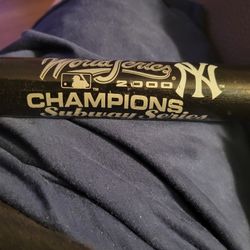 2000 World Series Yankees Mini Bat