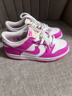 Nike Dunk Low Size 6.5