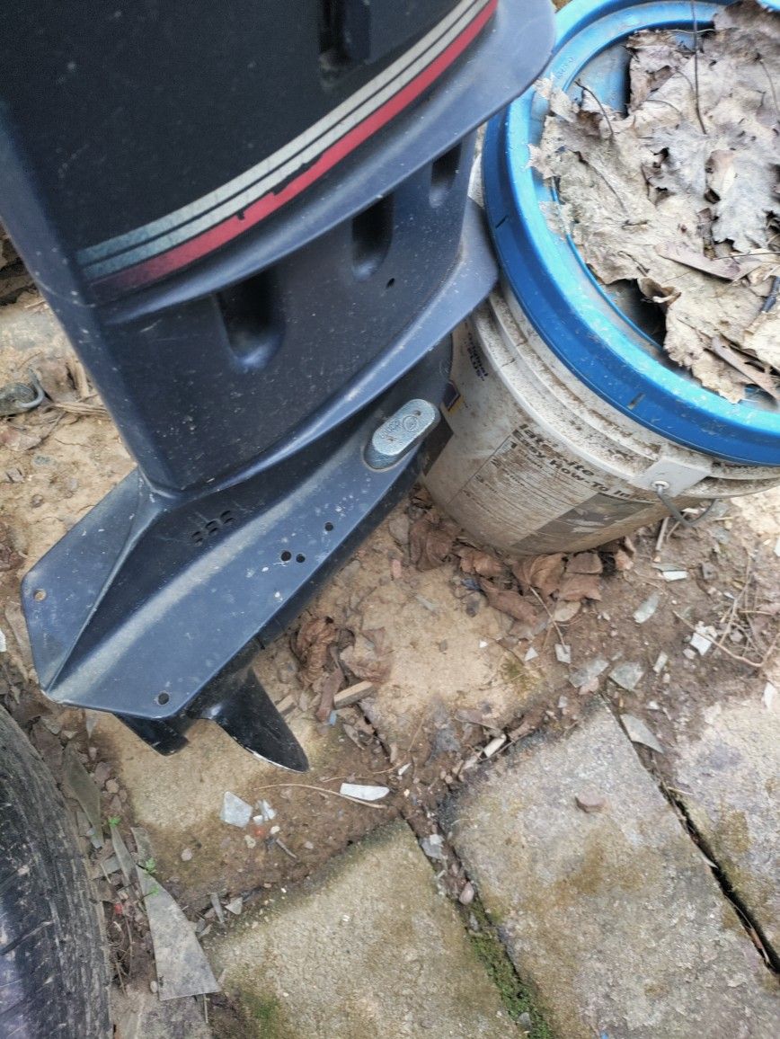 9,9evinrude Motor Needs Carburetor Work