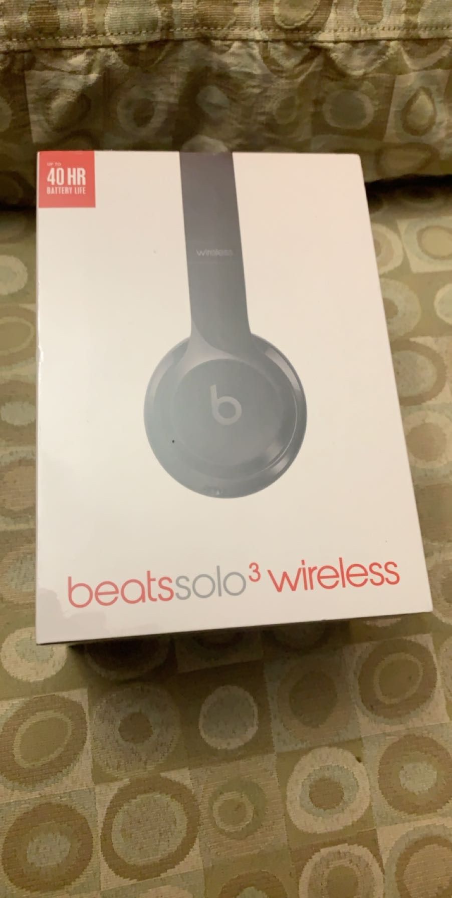 Beats solo 3 wireless brand new