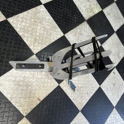 Malibu G3 Tower pivoting Rack