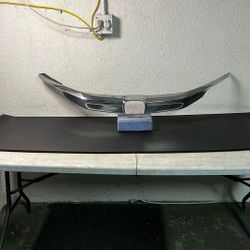 2016 2017 Honda Accord Sedan front grille chrome molding OEM