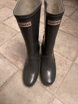 Women Hunter Rain Boots In Beautiful Condition size 5