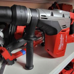 Milwaukee
M18 FUEL 18V Lithium-lon Brushless Cordless 1-9/16in. SDS-Max Rotary Hammer (Tool-Only)