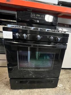GE CONVECTION GAS RANGE IN BLACK
