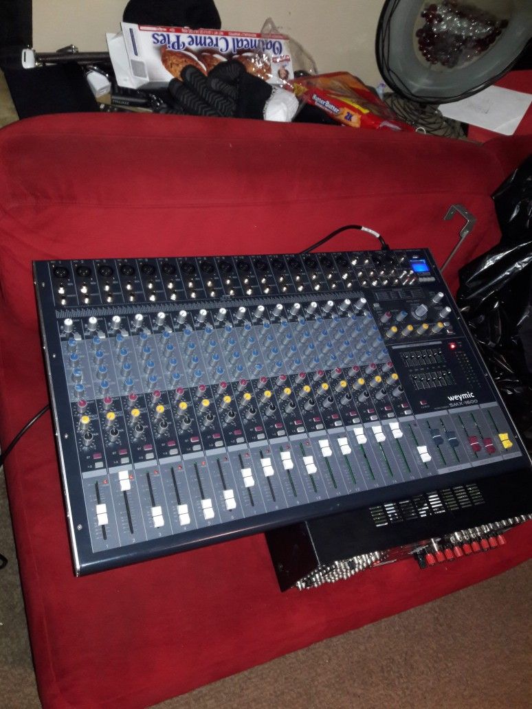 WEYMIC SMX-1600 PROFESSIONAL MIXER