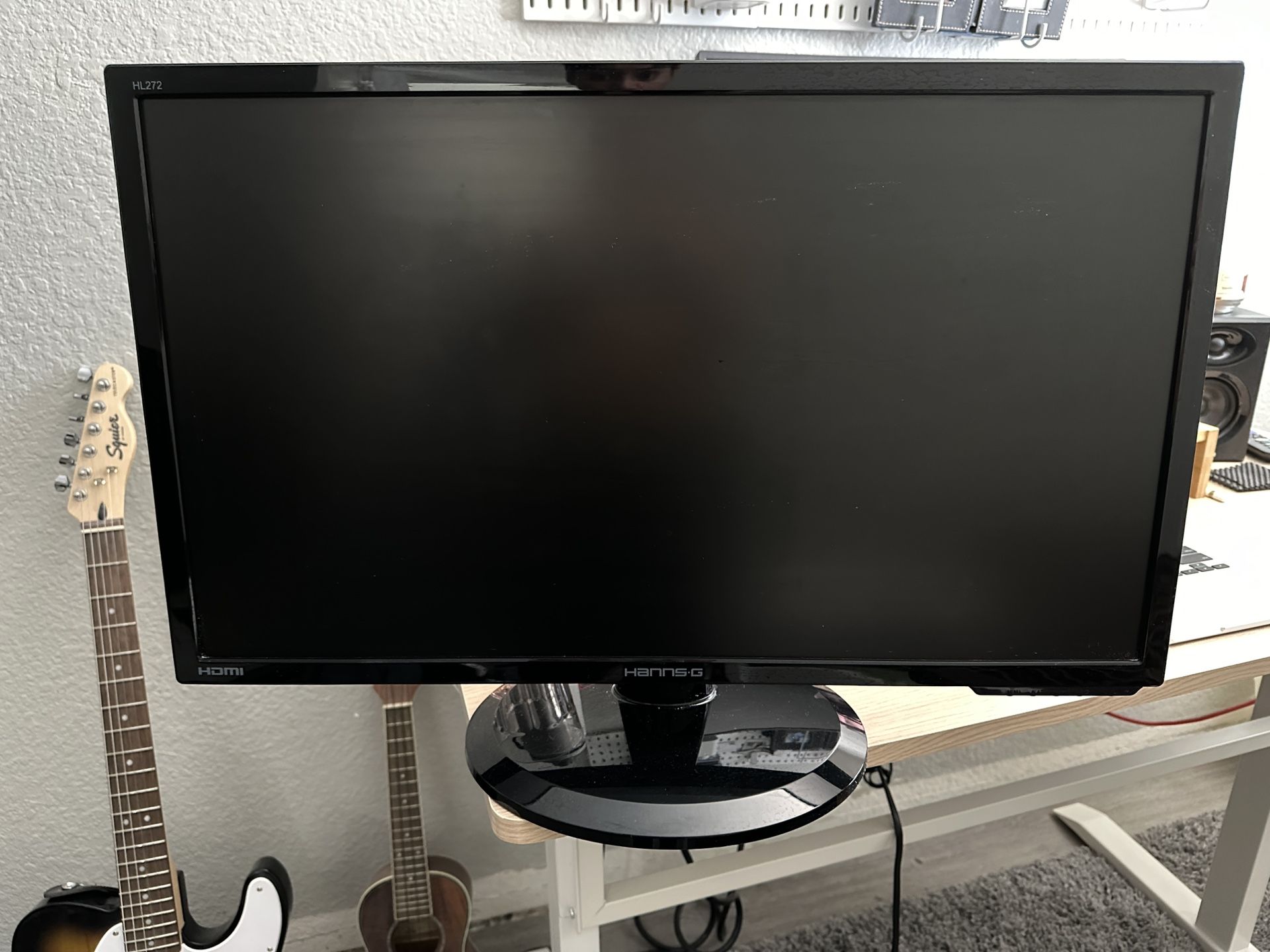 27” HD Monitor