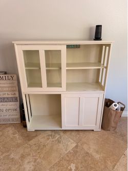 Farmhouse style cabinet