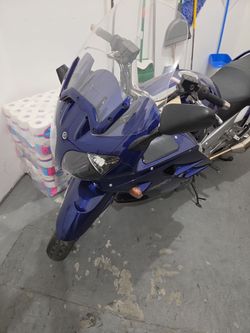 Yamaha.  f.j.r  1300 year 2005