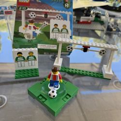 LEGO 3419-1 Precision Shooting is a Sports Football set released in 2001