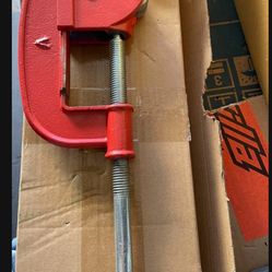 Pipe cutter.       25 dollars