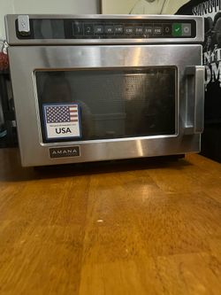 Commercial amana microwave