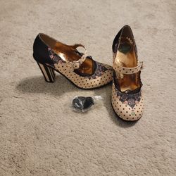  Elegant Beige Polka Dot Heels Size 37 (US 6.5)