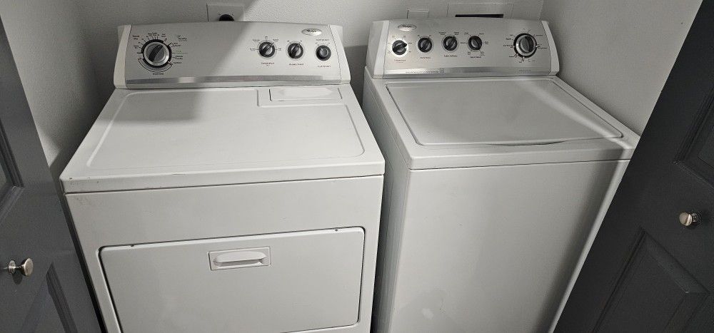 Whirlpool Washer And Dryer 