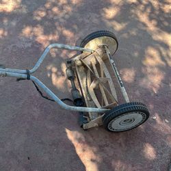 Grass Cutter Location Reedley