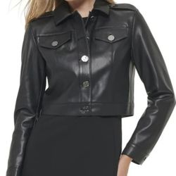 WOMENS COLLARED CROPPED LEATHER JACKET IN BLACK

