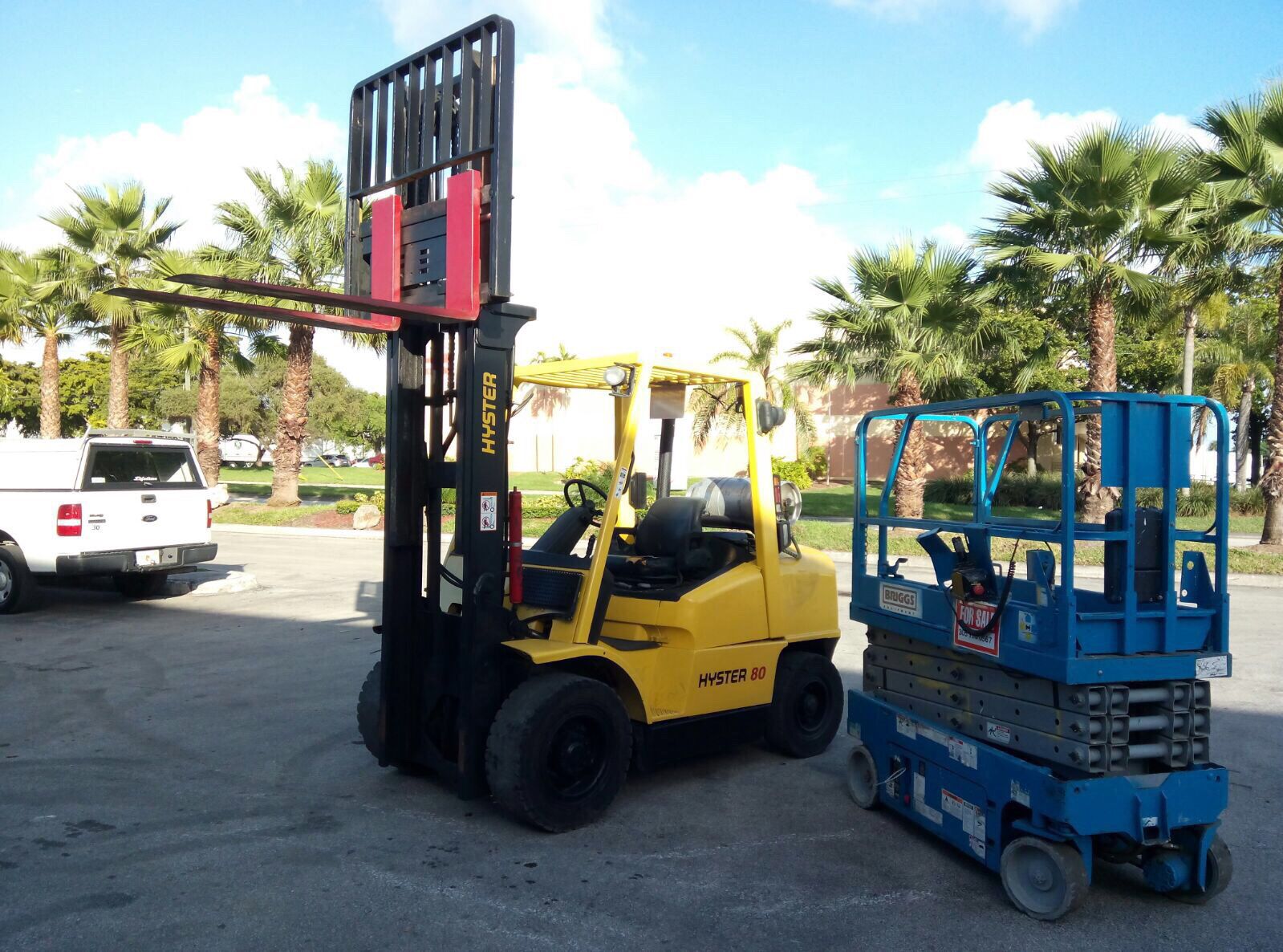 Parts for forklift , scissor lifts , boomlifts , scrubbers, sweepers, golf cars and construction equipment