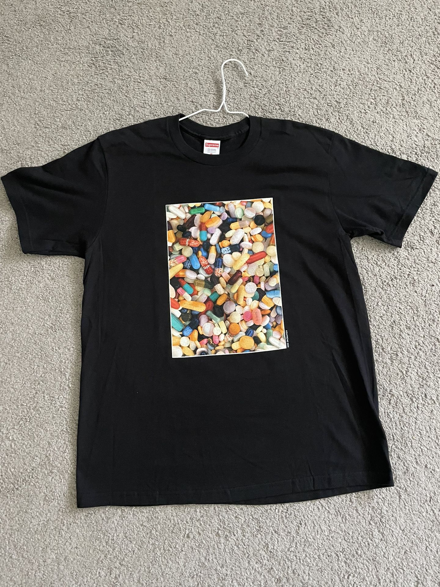 Supreme Pill T 💊 Size M 