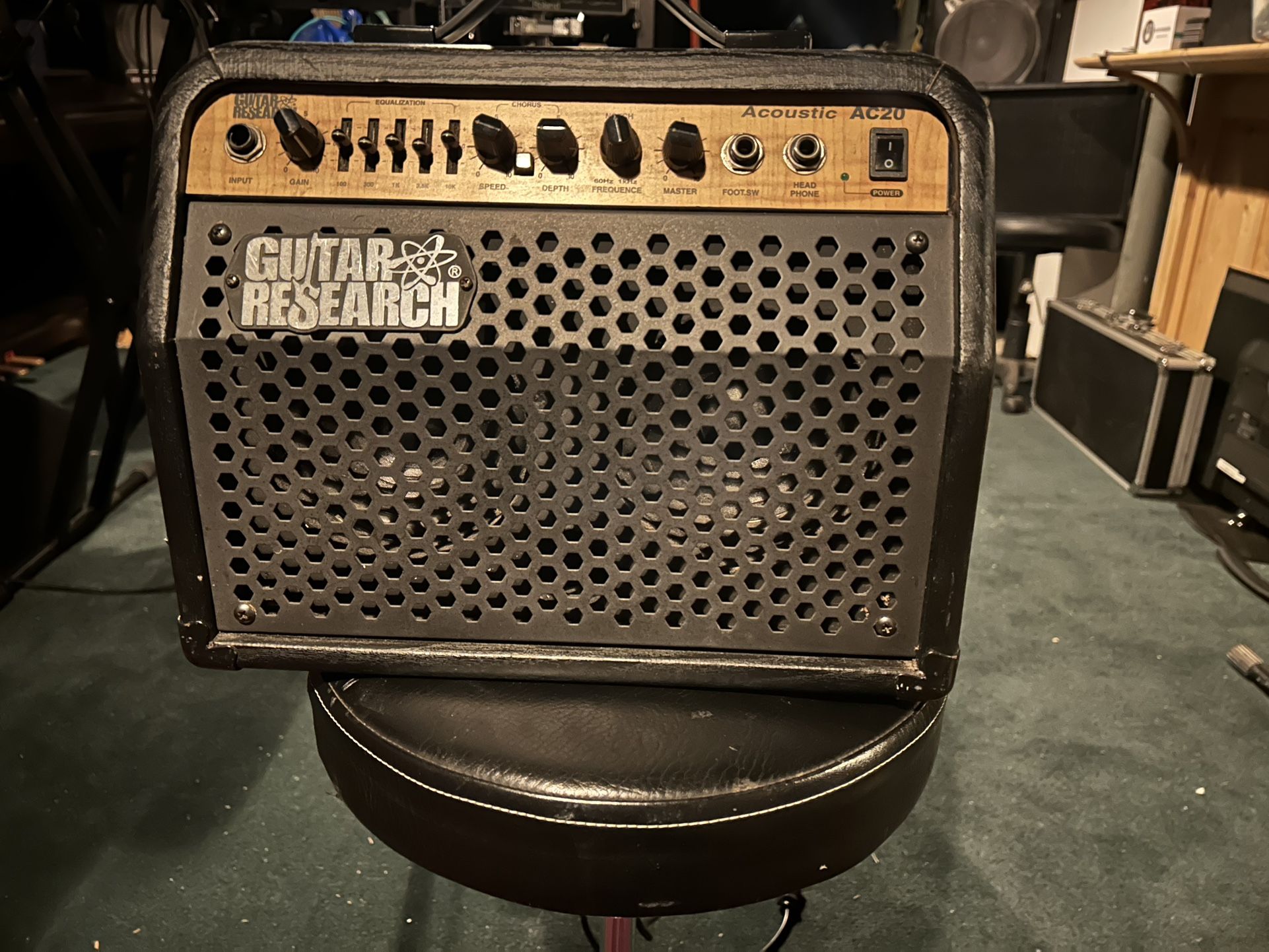 Guitar Research Acoustic Amplifier