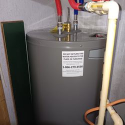Se Ase Todo Tipo De Cervicios De Plomeria Se Cambian Water Heater Llaves Fugas Toilets Sinks Se Destapan Drenajes Y Mas 