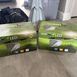 2 X LED Green LUX wall Lights *brand New And Sealed*