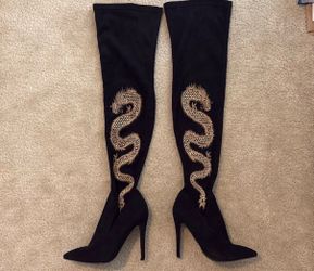 Black Knee High Boots, Golden Dragon Detail Size 8.5