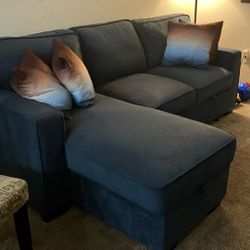 Sofa With Chaise 