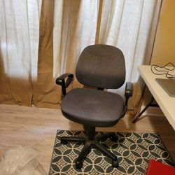 Comfy Rolling Adjustible Office Computer Chair
