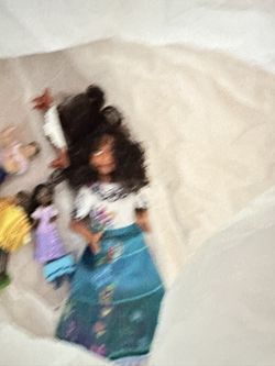 Disney Singing Mirabel And Family