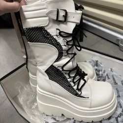 White Demonia “Shaker 70” Boots