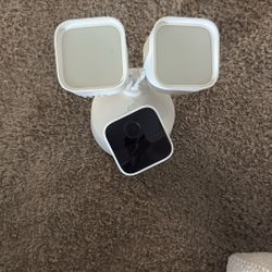 Wired BLINK Floodlight Camera 