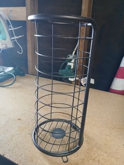 Toilet paper holder