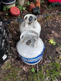 Empty propane tanks