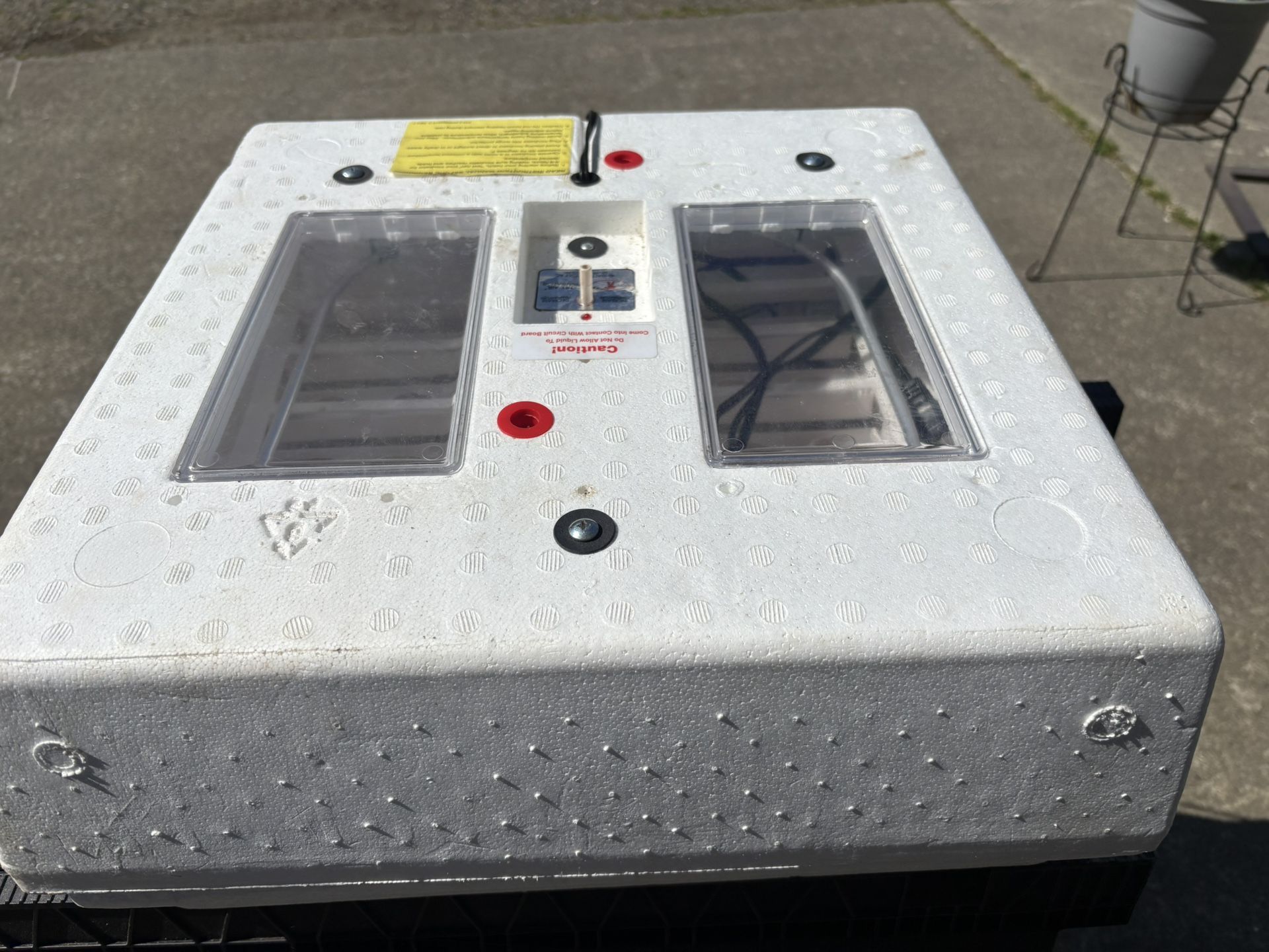 Still Large Incubator