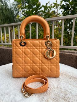 Lady Dior medium