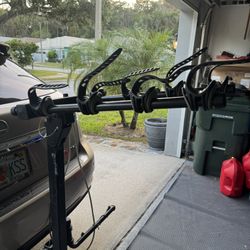 Thule  hanging hitch bike rack For 4 bikes